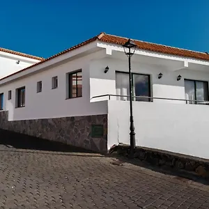 https://la-palma-hostel-by-pension-central.in-canary-islands.com